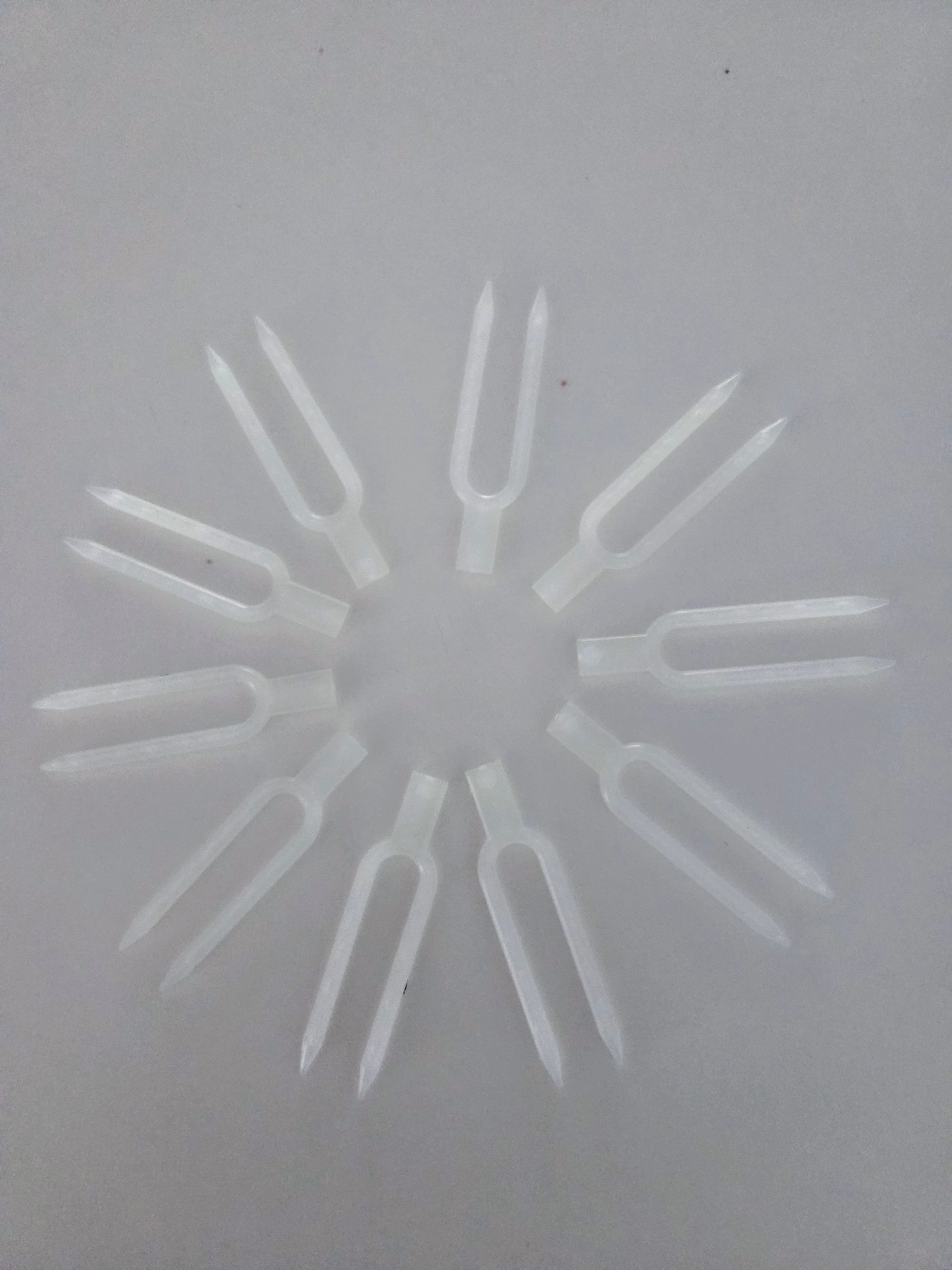 Propagation pins/moss pole pins clear 50 pack